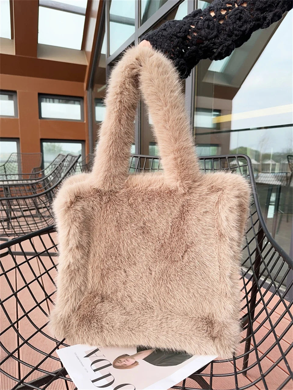 Sac Fourrure Grand Fluffy Étreinte Luxe – Image 38