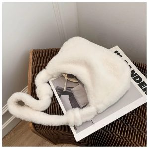 Sac Fourrure Fluffy Voyageuse Cocoon