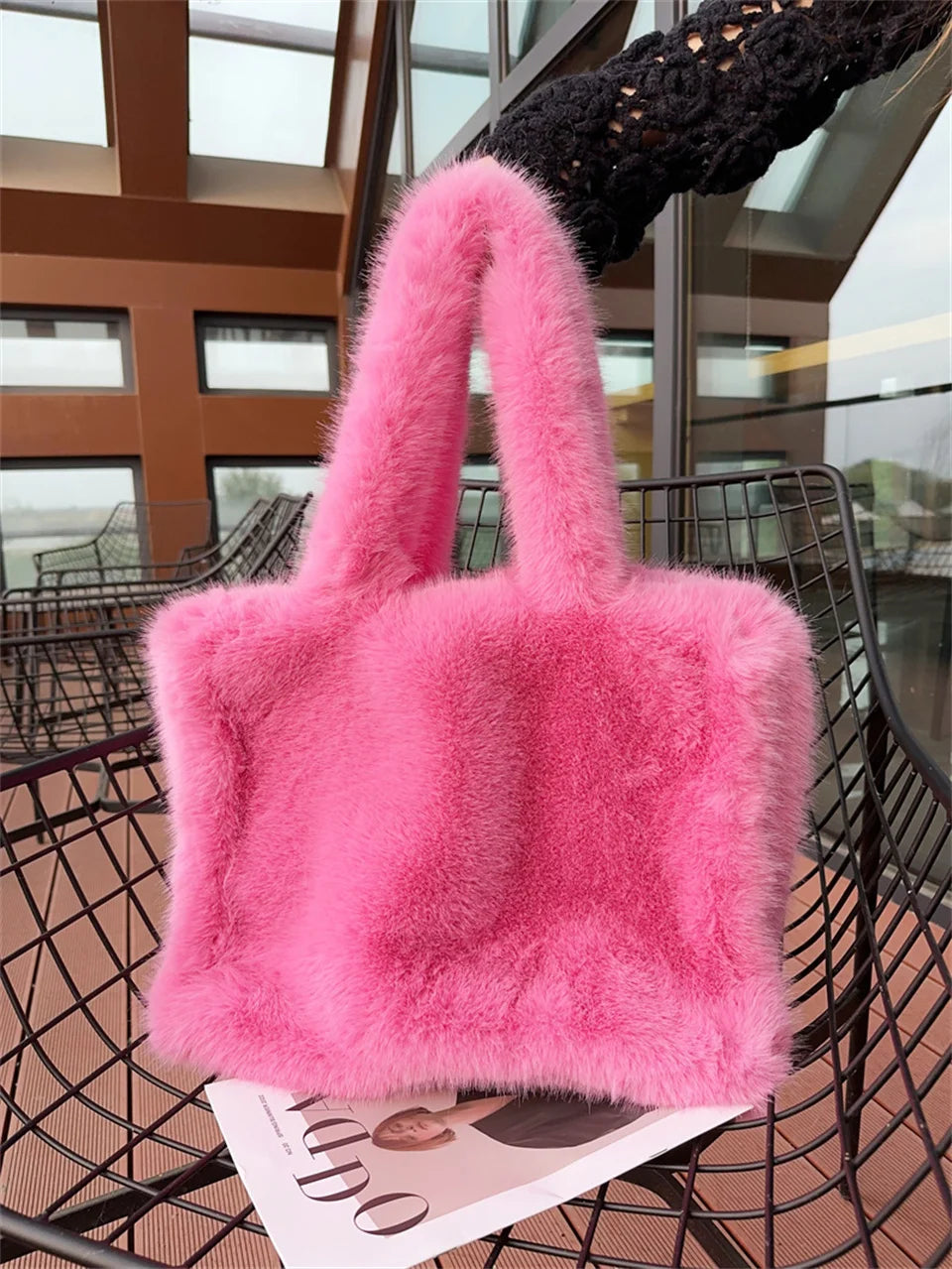 Sac Fourrure Grand Fluffy Étreinte Luxe – Image 37