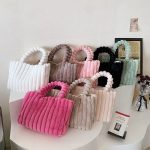 Sac Fourrure Noir Velours Nuit Chaleureuse
