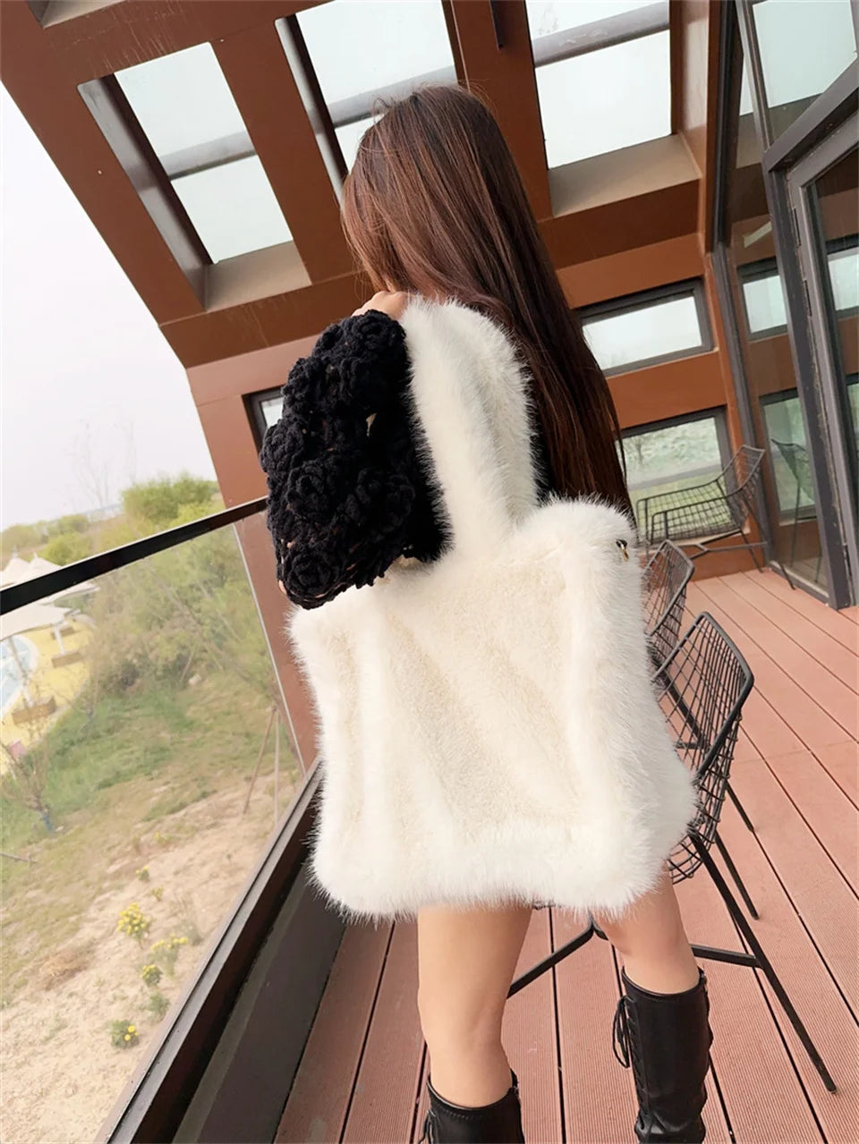 Sac Fourrure Grand Fluffy Étreinte Luxe – Image 28