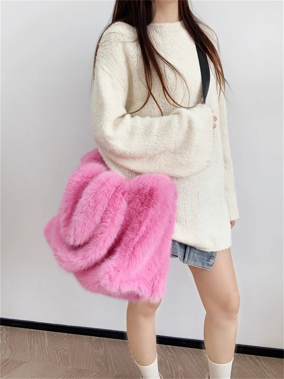 Sac Fourrure Grand Fluffy Étreinte Luxe – Image 20