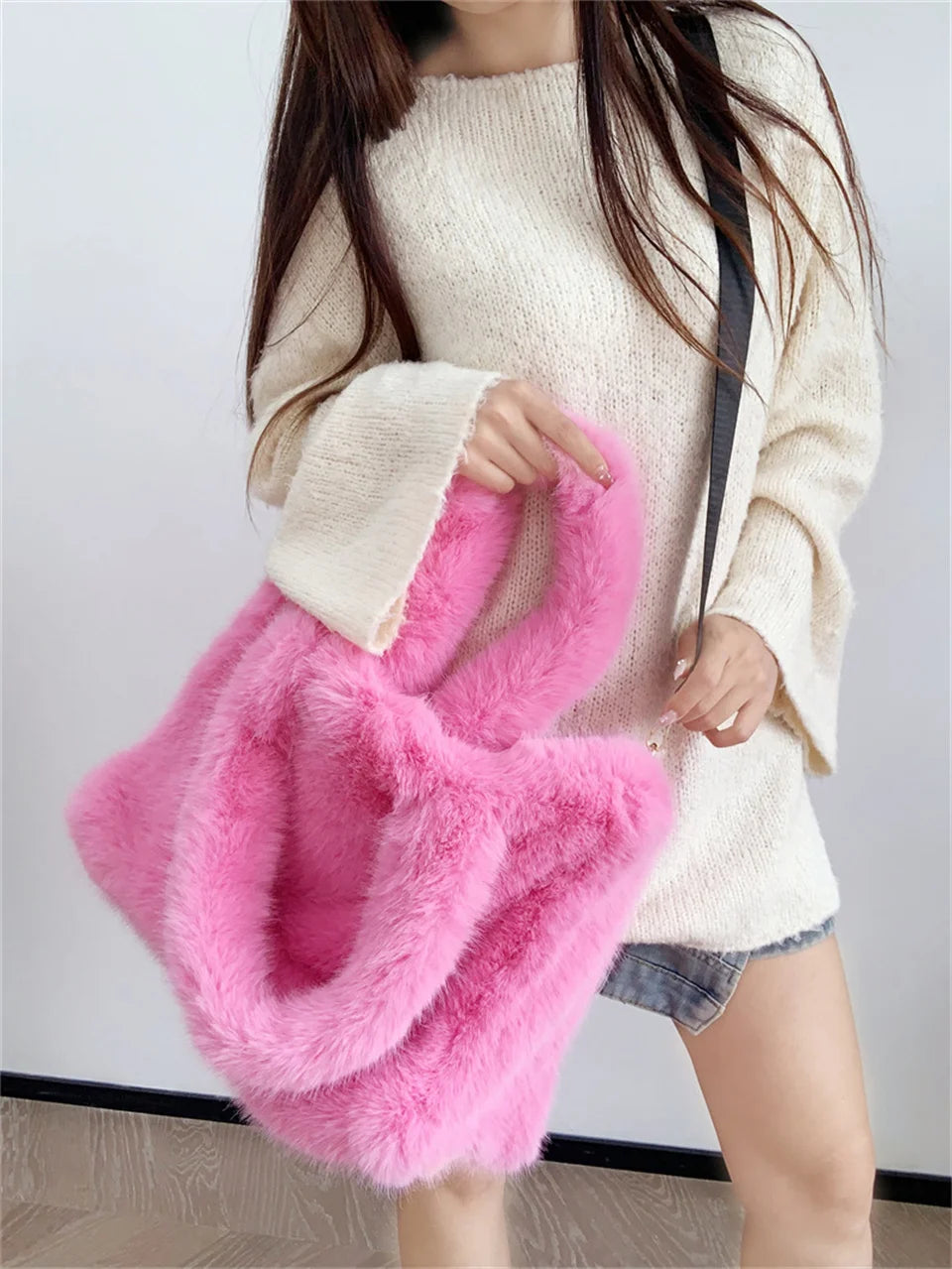 Sac Fourrure Grand Fluffy Étreinte Luxe – Image 21