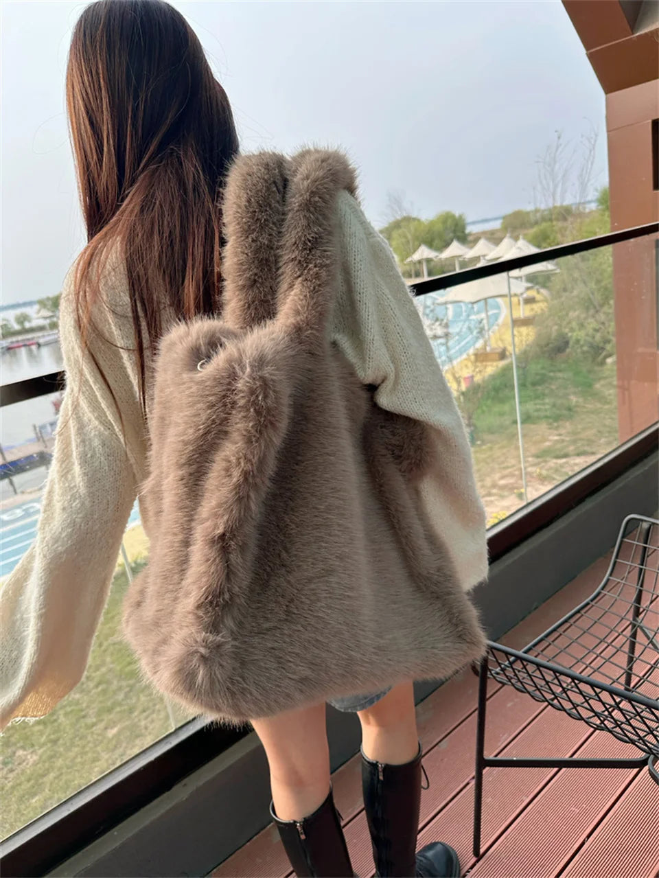 Sac Fourrure Grand Fluffy Étreinte Luxe – Image 34