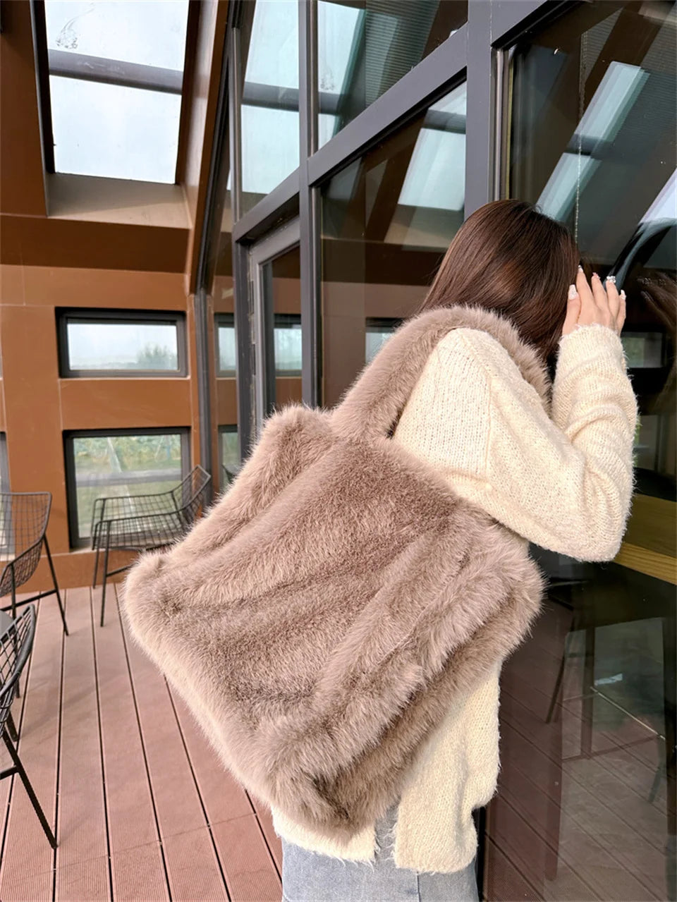 Sac Fourrure Grand Fluffy Étreinte Luxe – Image 33